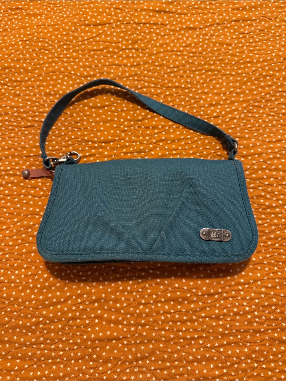 REI Teal Wristlet Clutch with Subtle Logo Plate